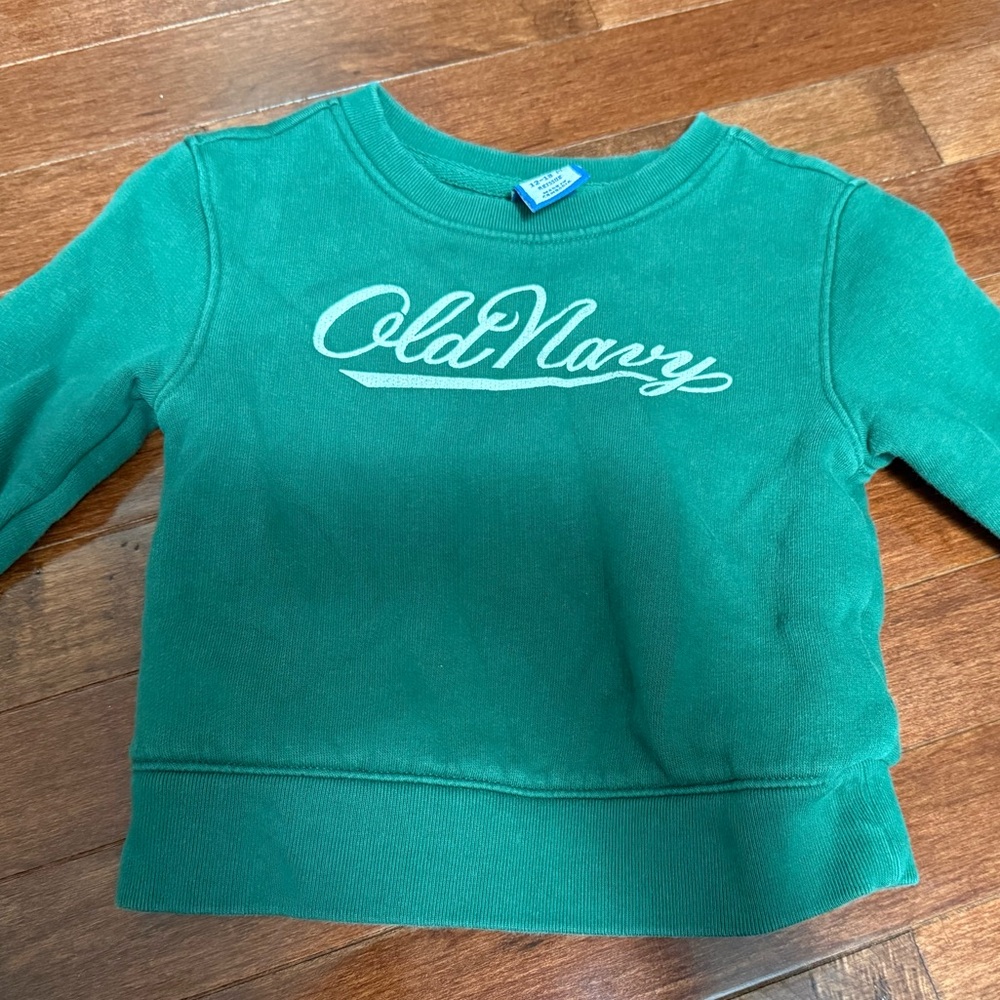 Old Navy Green Crewneck with White Print size 18 month